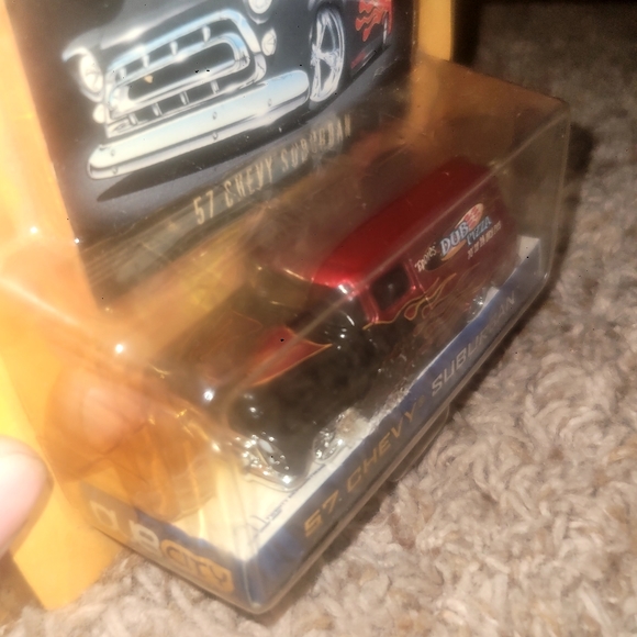 Dub City🏢🗽🌃 oldschool 57' Chevy suburban 1:64 scale car - Picture 5 of 8